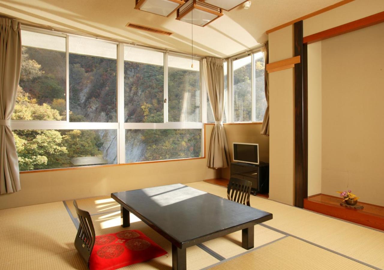 Itoen Hotel Oze Oigami Sanrakuso Numata  Zewnętrze zdjęcie